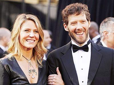 Aron-Ralston-and-wife-Jessica-Trusty-arrive-on-the-red-carpet-for-the-83rd-Annual-Academy-Awards-at-Kodak-Theatre-in-Los-Angeles-on-February-27-2011