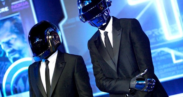 Magyar zenész segített a Daft Punk zenekarnak!