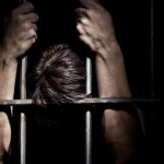 HORROR: 30 ÉVET ÜLT HALÁLSORON, MIRE KIDERÜLT, ÁRTATLAN
